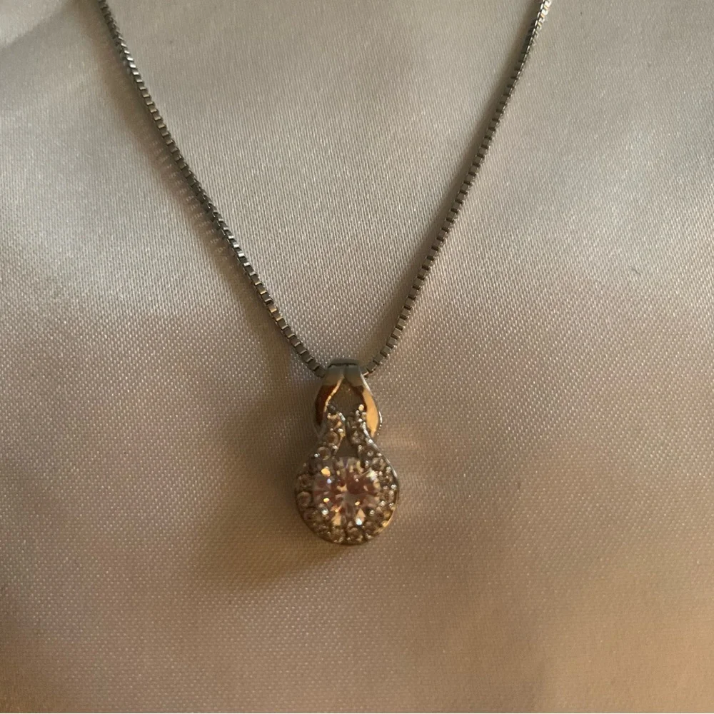 NEW! Silver rhodium necklace with beautiful pendant  with Swarovski crystals - Picture 3 of 7